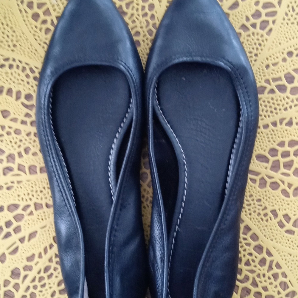 Frye Regina Ballet Flat black leather almond toe neutral slip on business casual